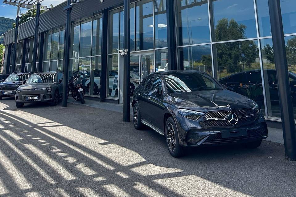 Mercedes Benz Rent Huillier