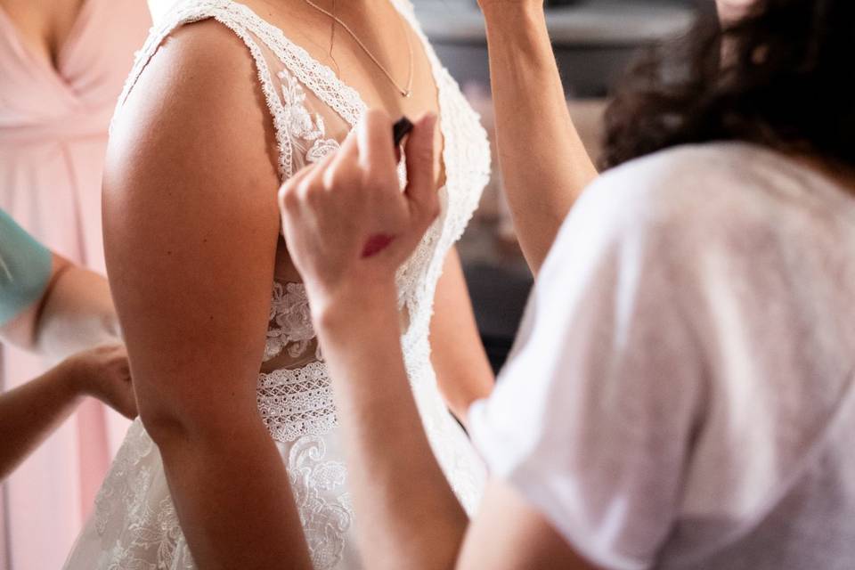 Préparatifs de la mariée
