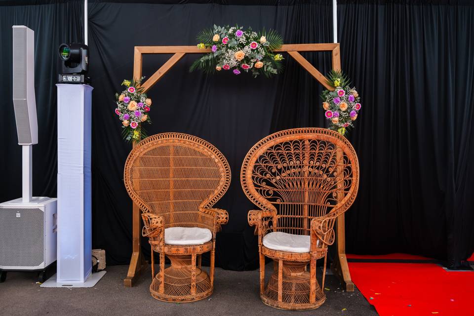Décorations arche en bois
