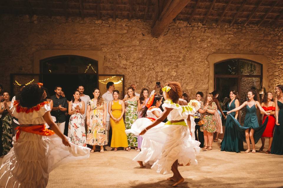 Danseuse réunionaise mariage