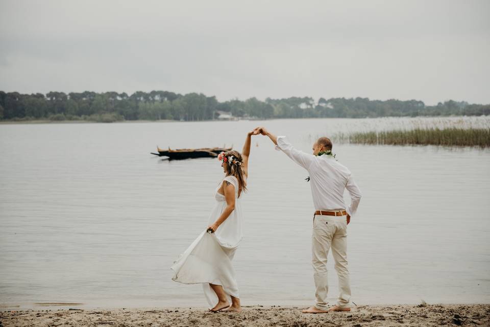 Séance couple sur la plage