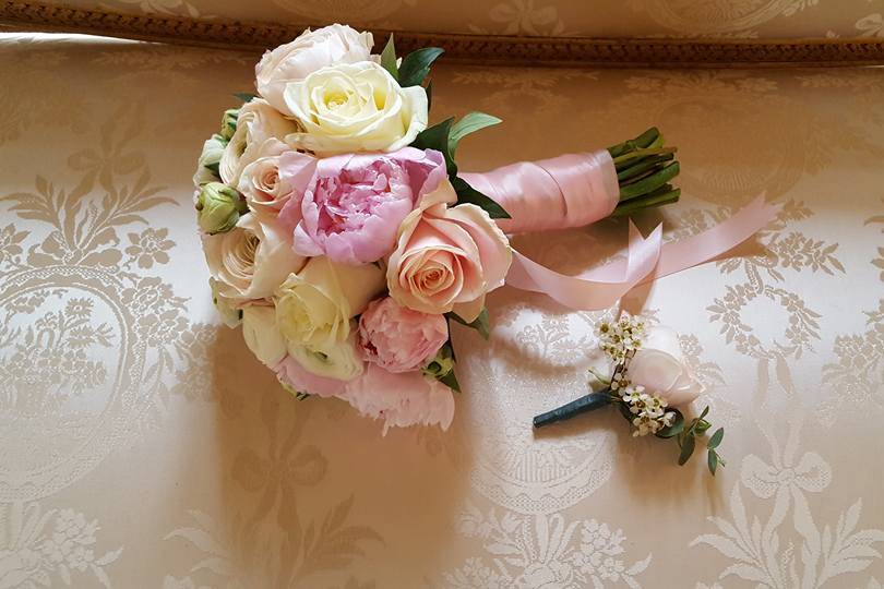 Bouquet de mariée et boutonniè