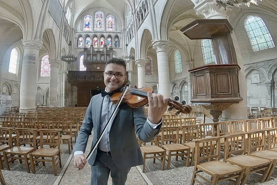 Cérémonies à l’Eglise