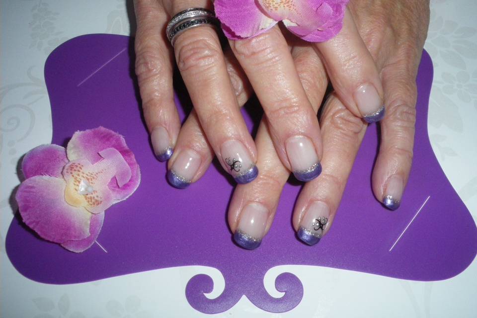 Un ongle différent