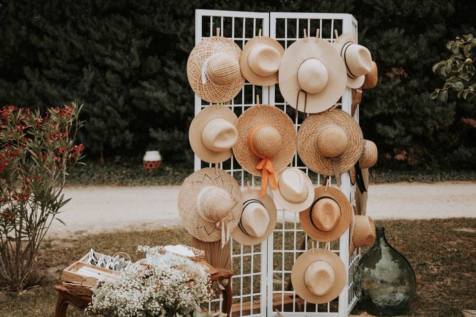 Bar à chapeaux