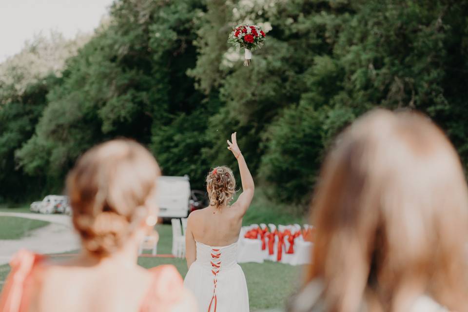 Bride at Alena Compagnon