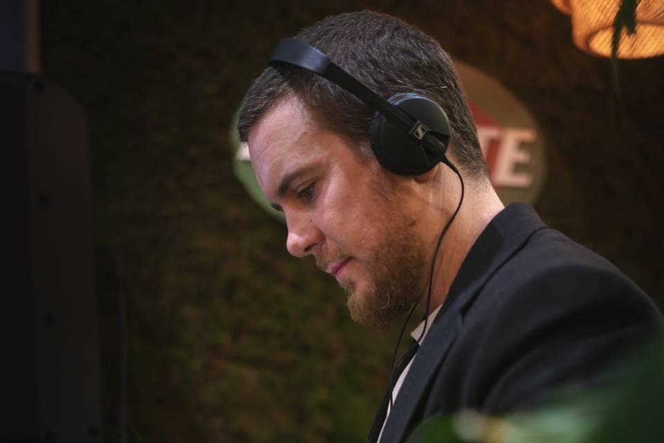 Dj chic