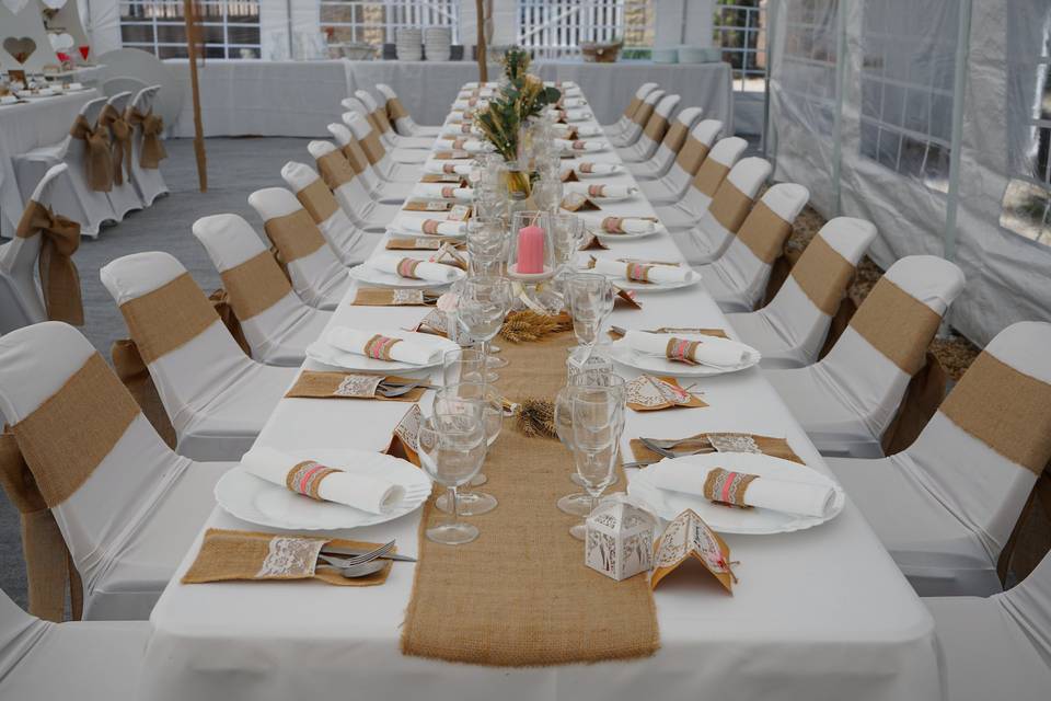 Une table de banquet