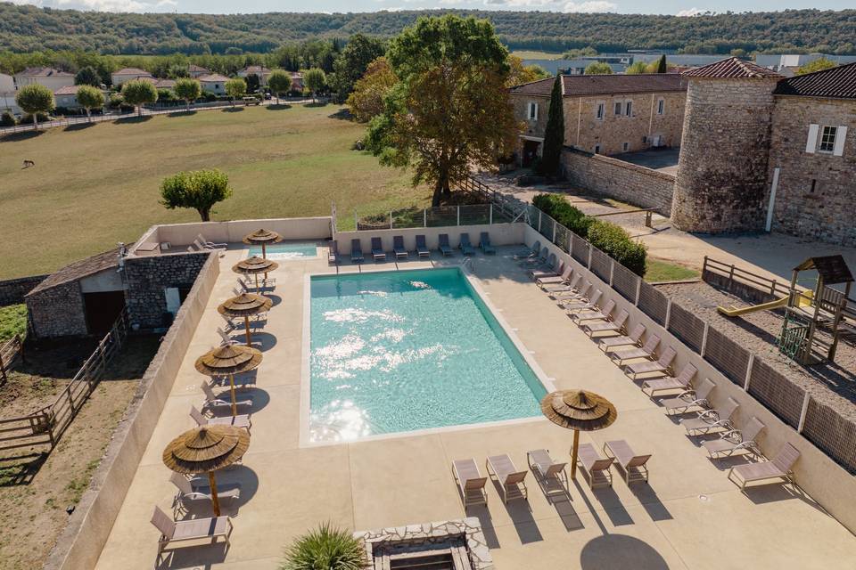 La piscine chauffée du Château