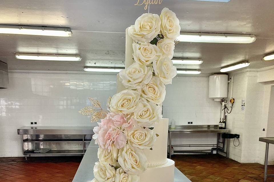 Sab Cake By Assa