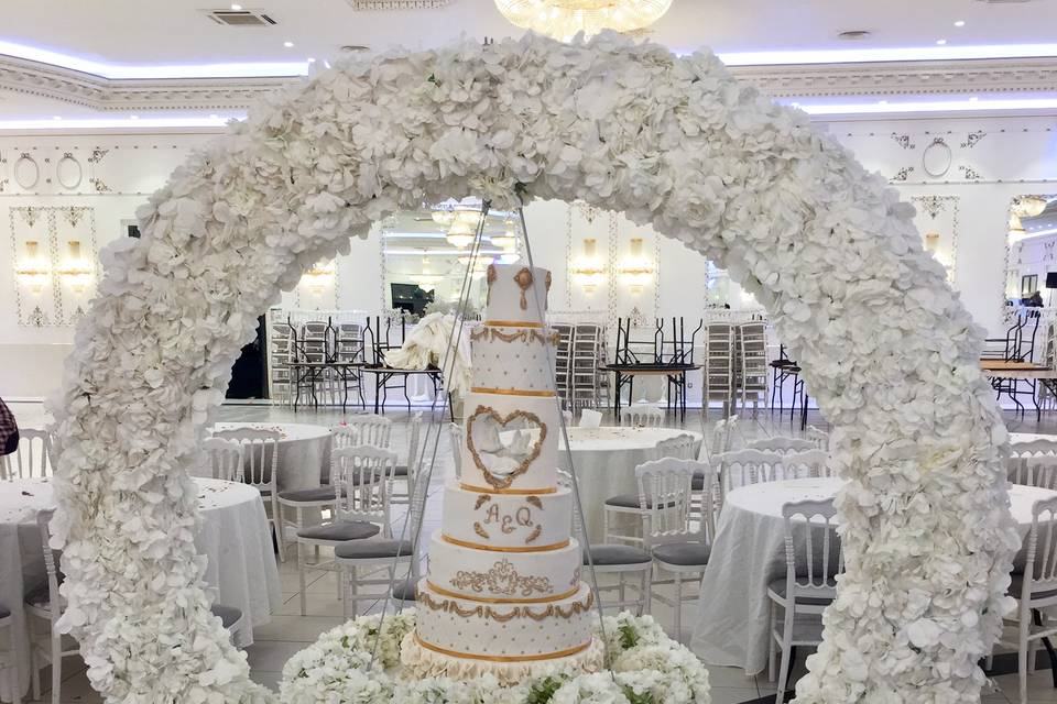 Wedding cake suspendu