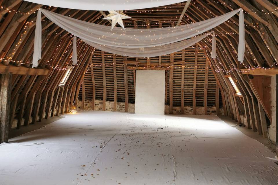 Salle sous les toits