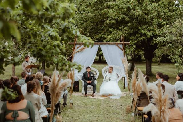 Mariage laique dans le verger
