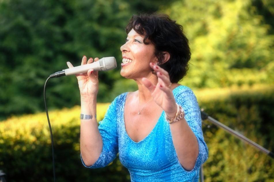 Elle chante jazz