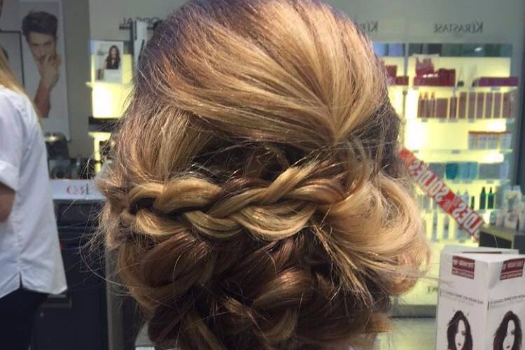 Chignon bohème et tresse