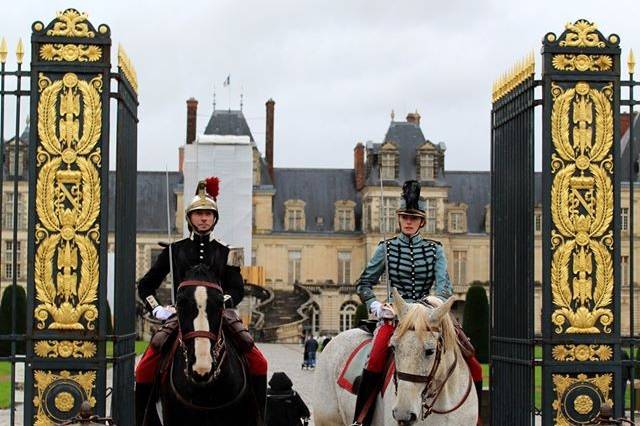 Escorte à cheval