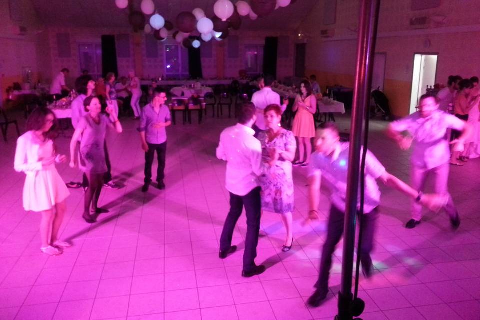 Dance & Co