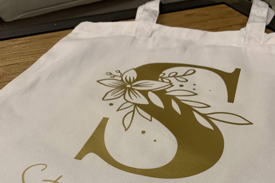 Tote bag