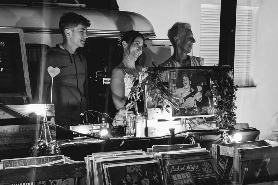 Le Van Social Club