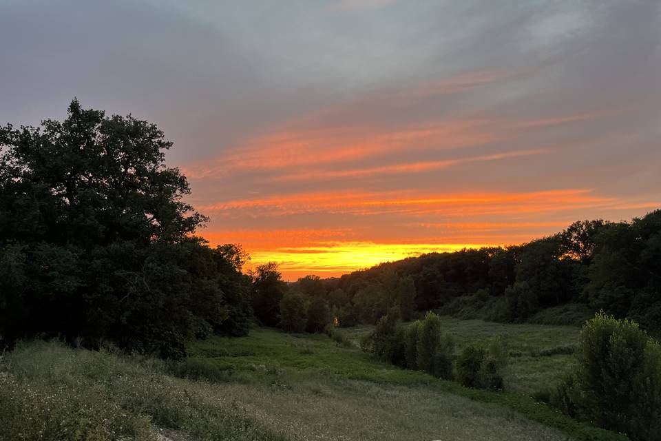 Couché de soleil sur la vallée