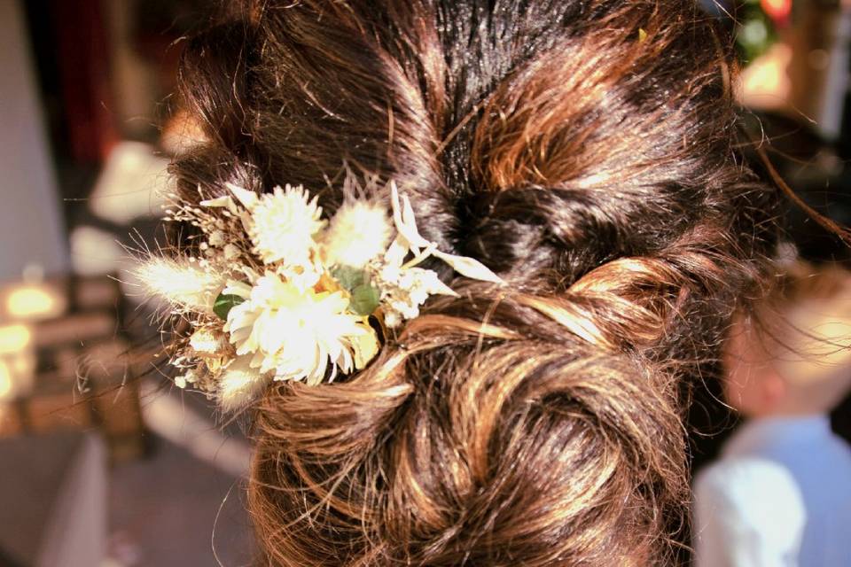 Mariée chignon bas flou