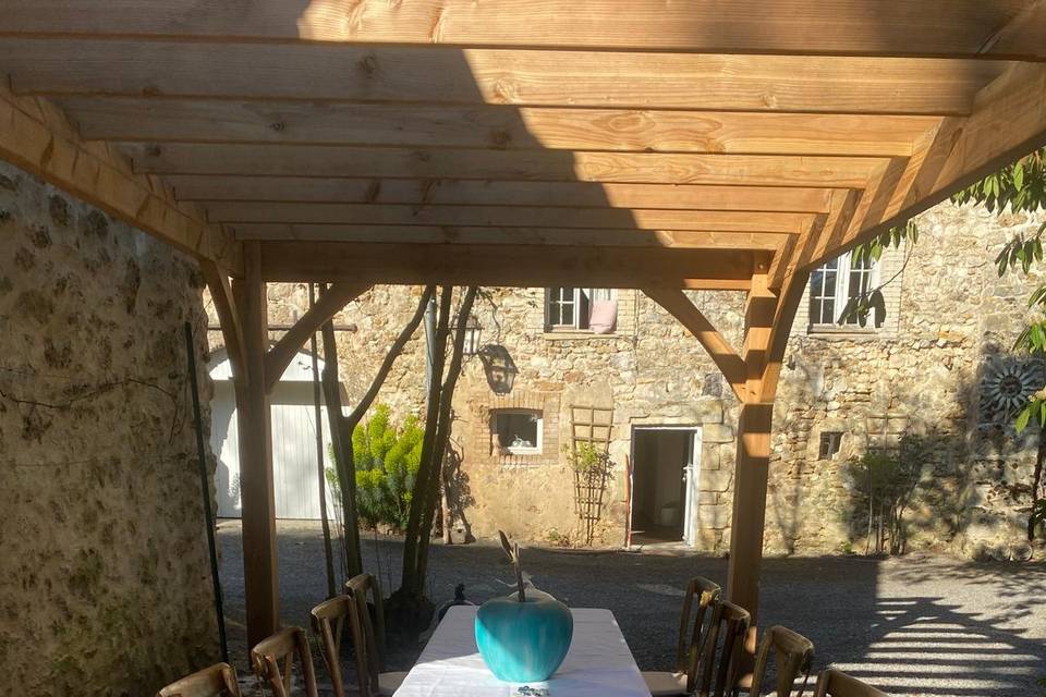 Pergola et cour