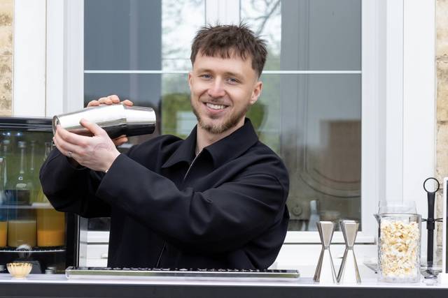 Prestige Barman