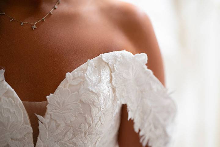 Les détails de la robe