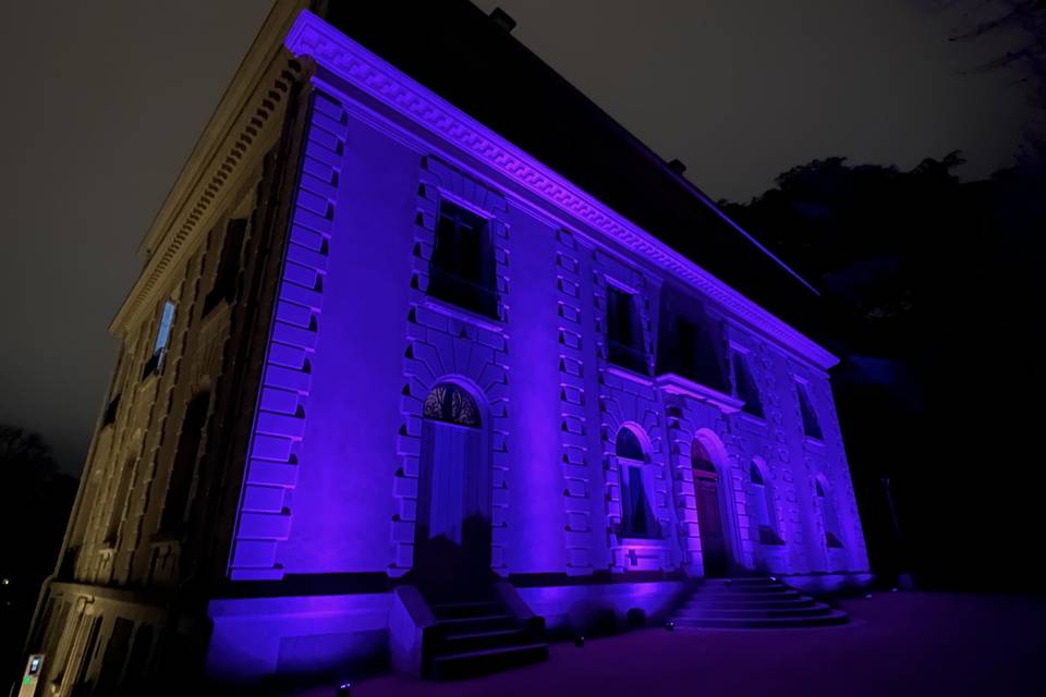 Façade éclairée