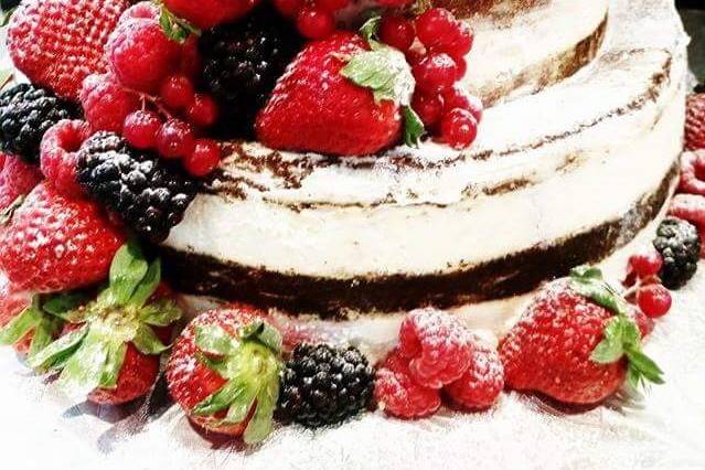 Naked cake