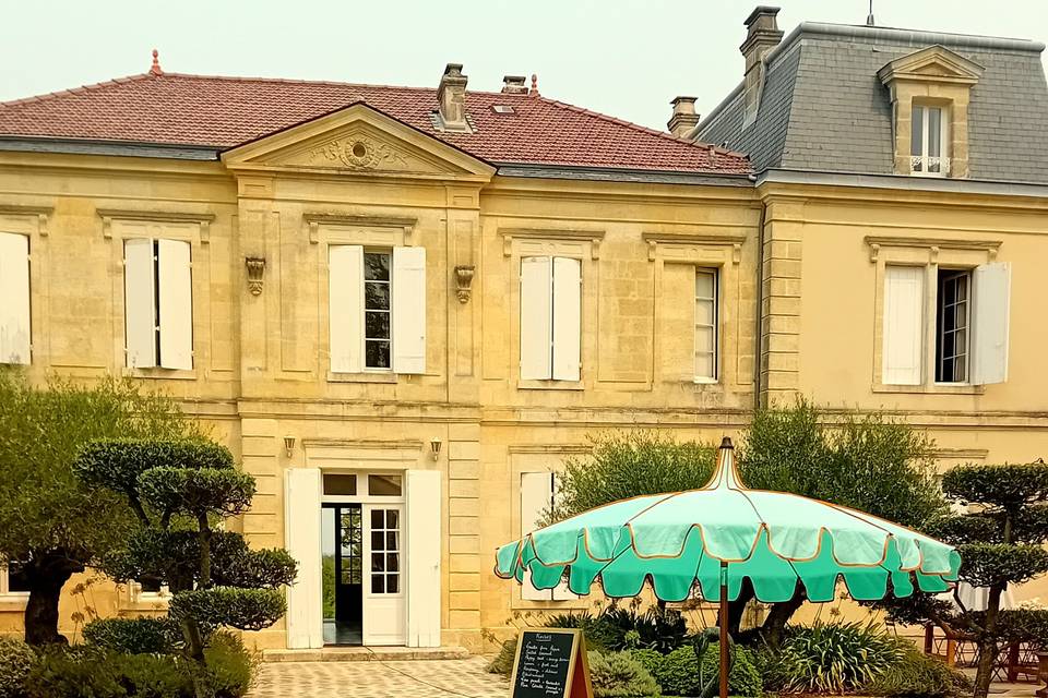 Chateau de Garde Bar mobile