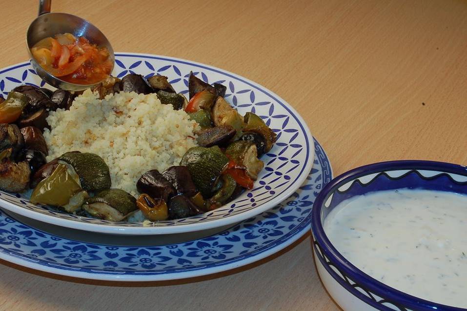 Légumes rôti avec couscous et piquant salsa