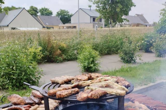 Cuisson conviviale de viandes