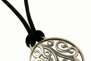 Pendentif 1632 en or blanc, 395€