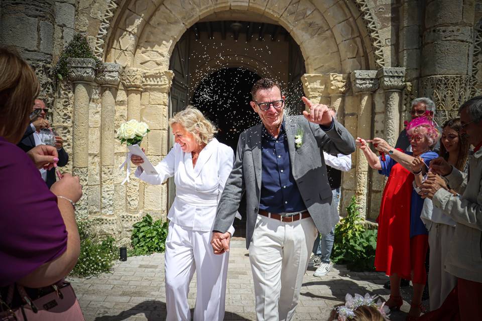 Nathalie et Arnaud sortie égli