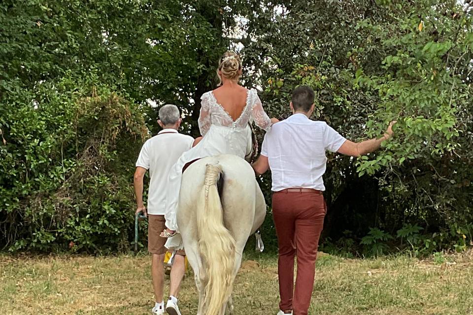 La mariée a cheval