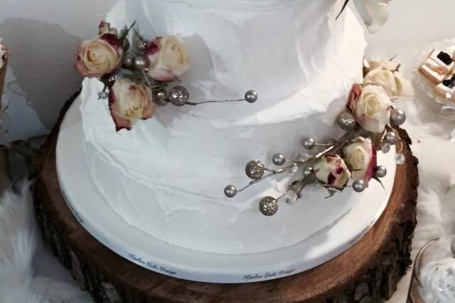 Wedding Cake white