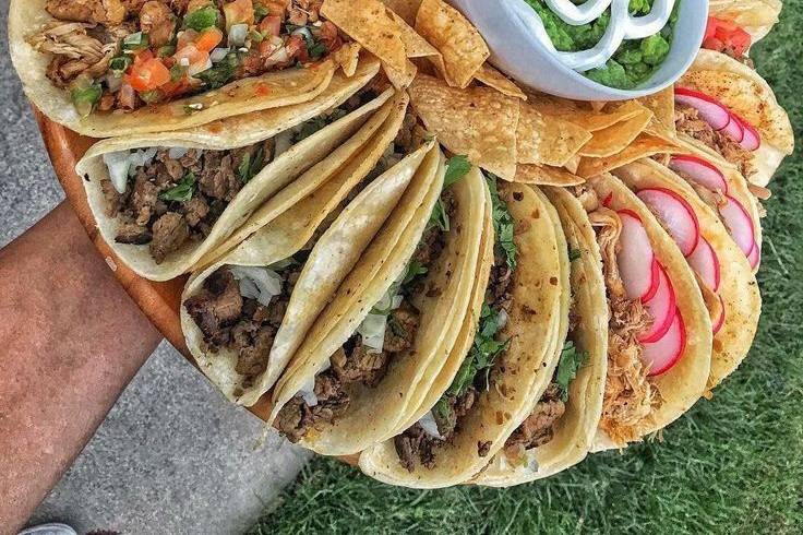 Assortiment de tacos mexicains