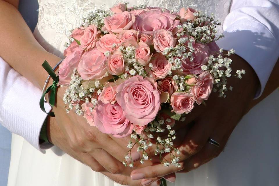 Bouquet et mains