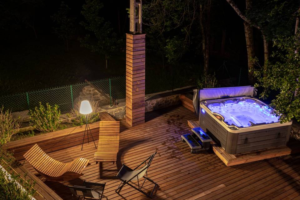 Terrasse privative avec spa