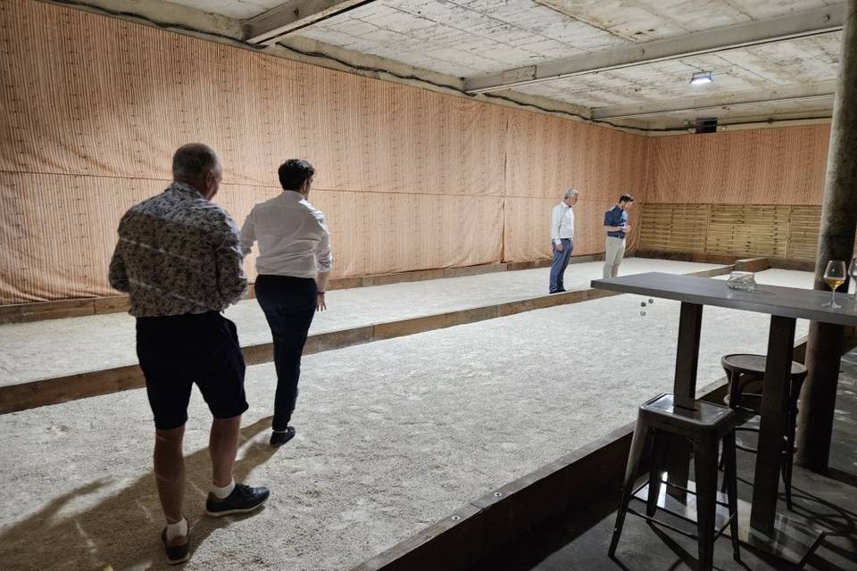Le terrain de pétanque