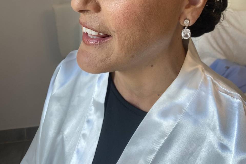 Makeup glamour