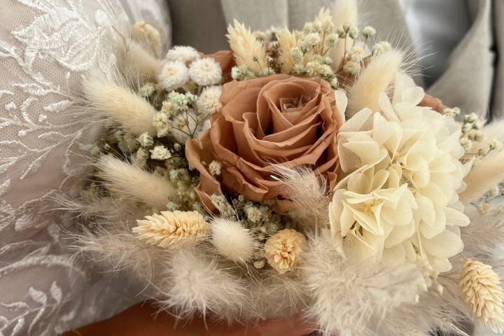 Bouquet de fleurs séchées