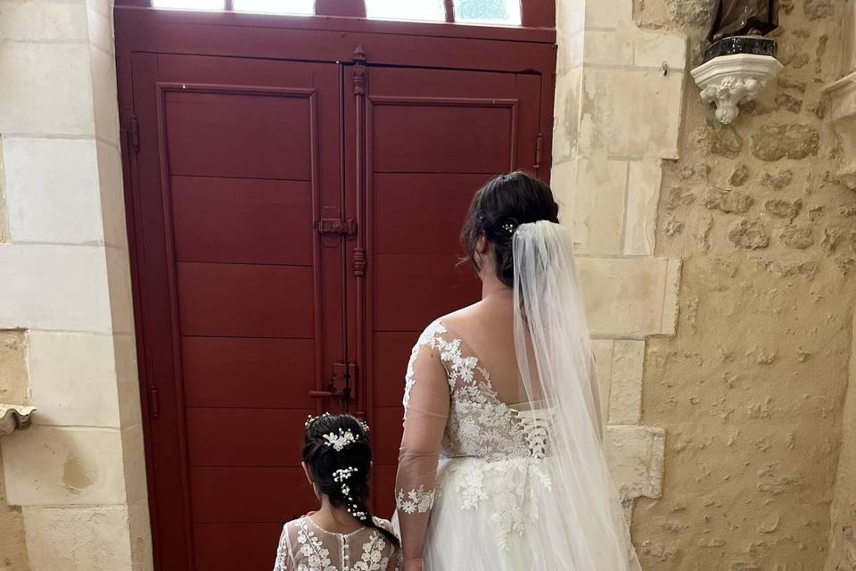 Mariée et sa fille coiffures
