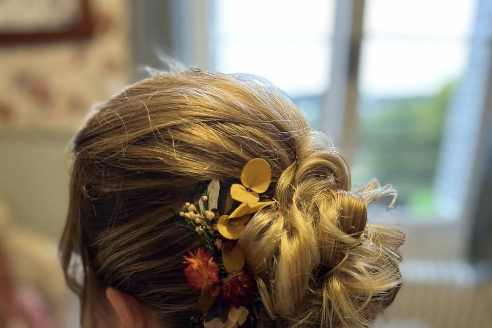 Chignon mariée et son ornement