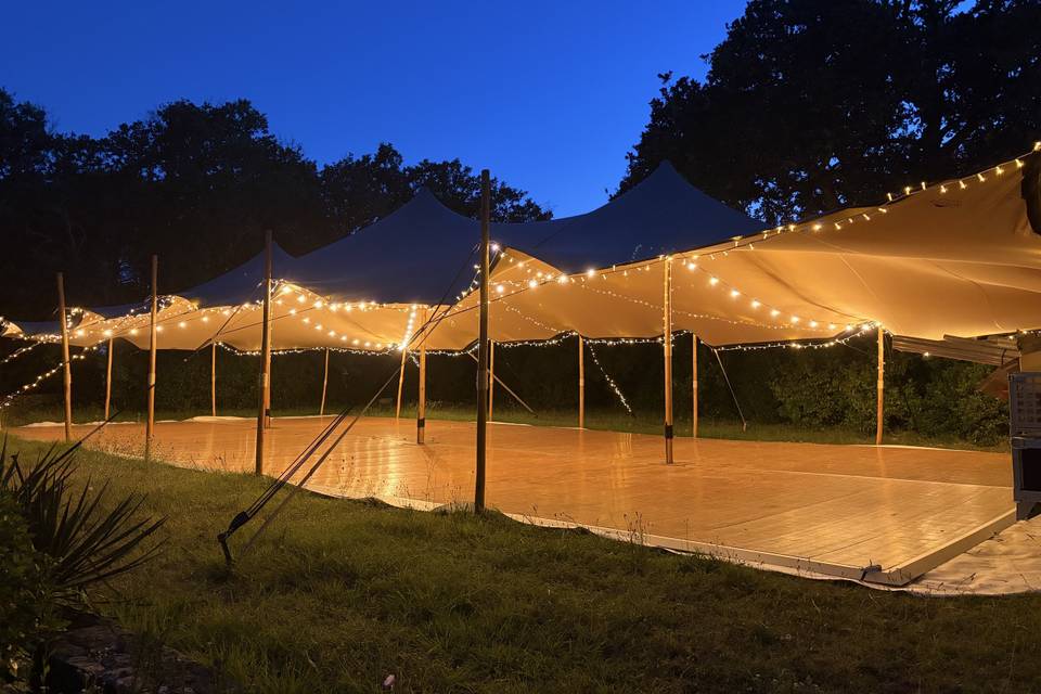 Tente nomade illuminée