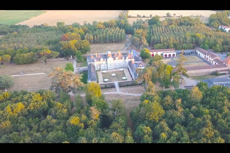 Vidéaste mariage drone