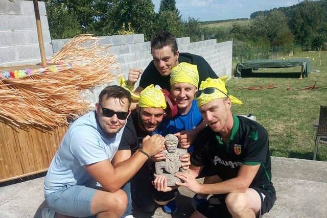 Enterrement de vie koh lanta