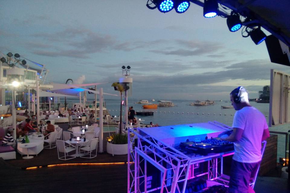 DJ - Boracay - Philippines