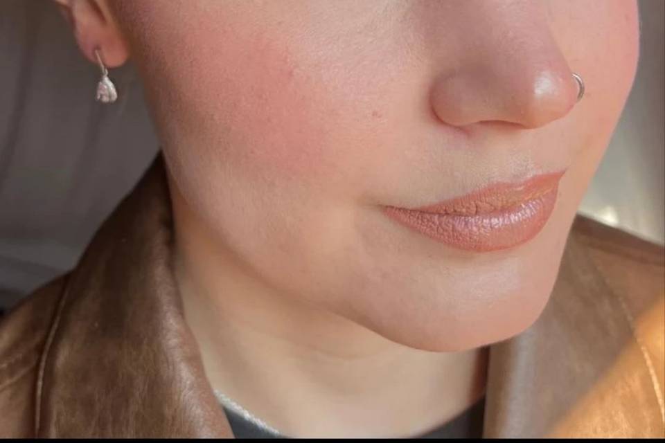 Make up eye liner faux cils